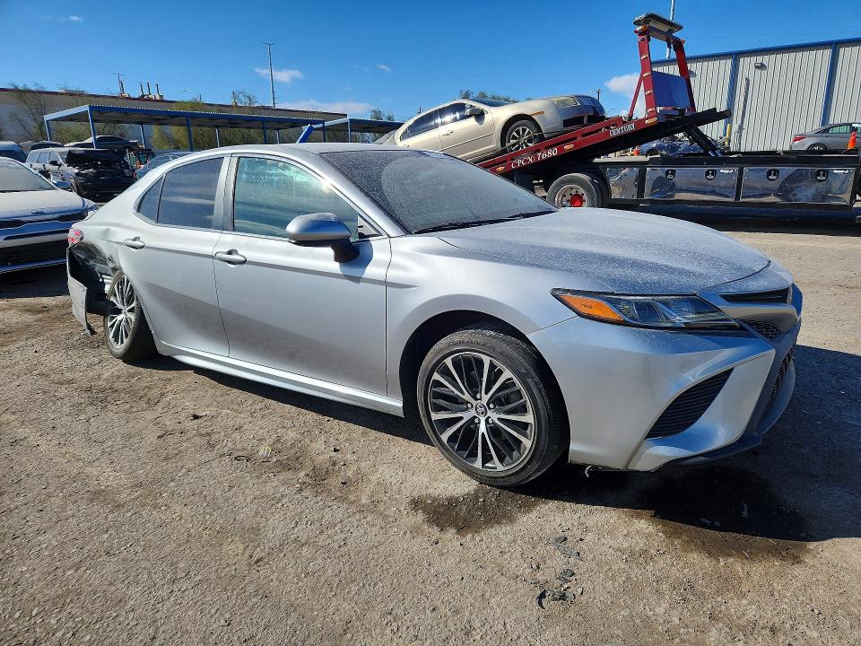 Продаж на аукціоні авто 2018 Toyota Camry, vin: 4T1B11HK2JU095975, номер лоту: 77573365
