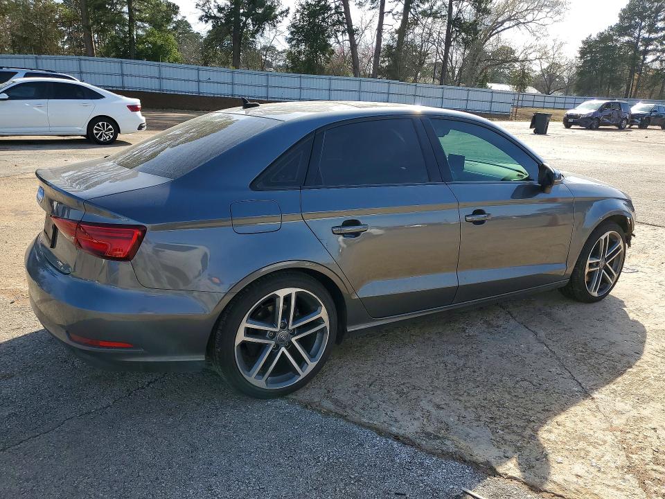 Продаж на аукціоні авто 2019 Audi A3, vin: WAUAUGFF9KA084875, номер лоту: 78290255