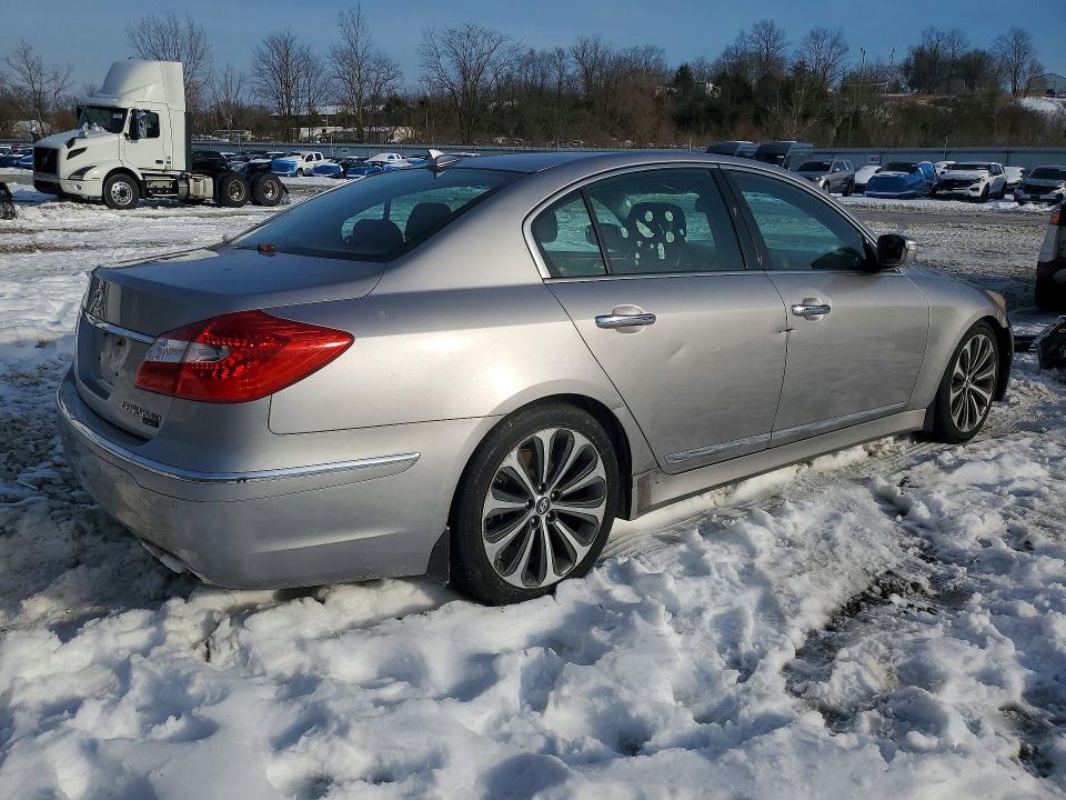 Продажа на аукционе авто 2013 Hyundai Genesis, vin: KMHGC4DH4DU221284, номер лота: 76356015