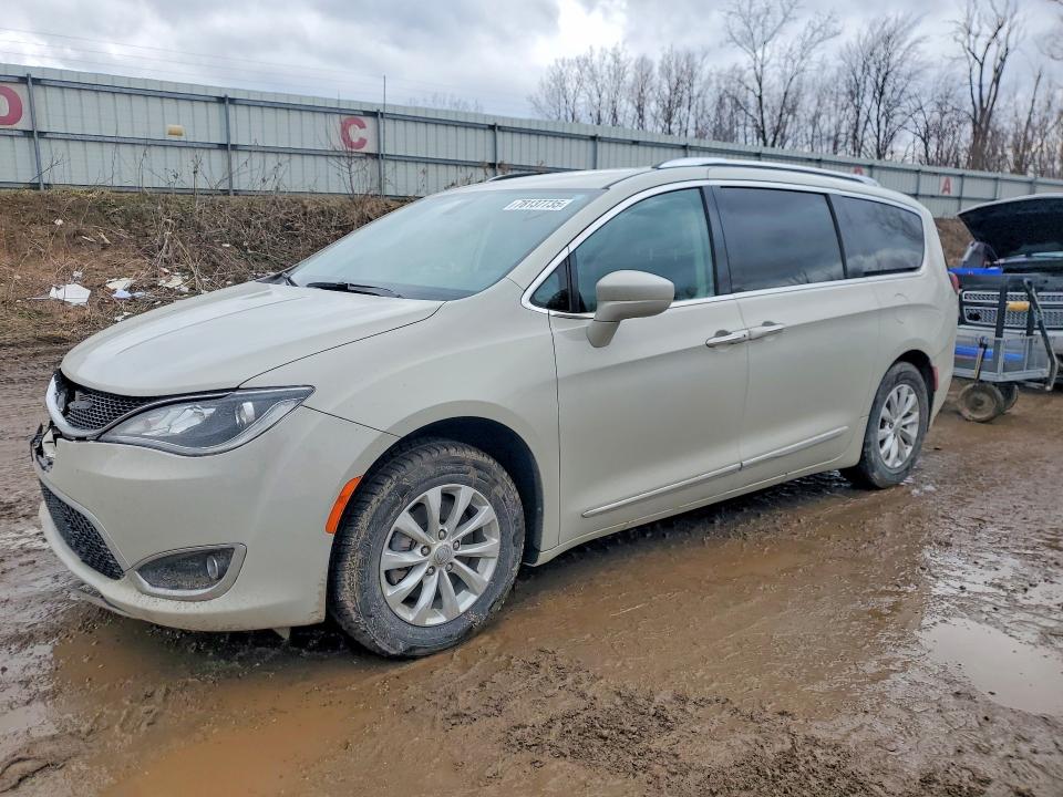 Продажа на аукционе авто 2019 Chrysler Pacifica, vin: 2C4RC1BG9KR609479, номер лота: 78137735