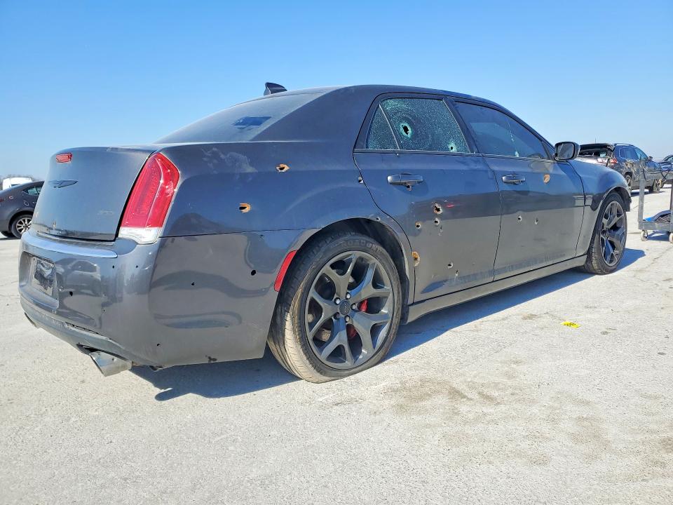76611655 :رقم المزاد ، 2C3CCAAGXKH610268 vin ، 2019 Chrysler 300 مزاد بيع