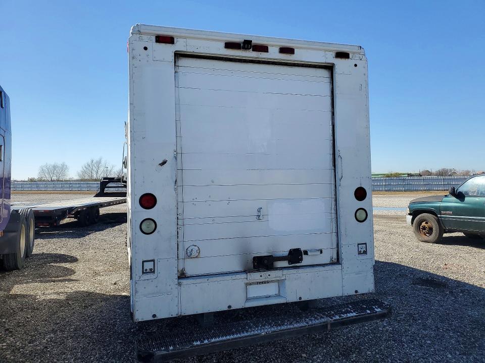 Продаж на аукціоні авто 1999 Frht - Freightliner Chassis, vin: 4UZA4FF40XCA60583, номер лоту: 72232555
