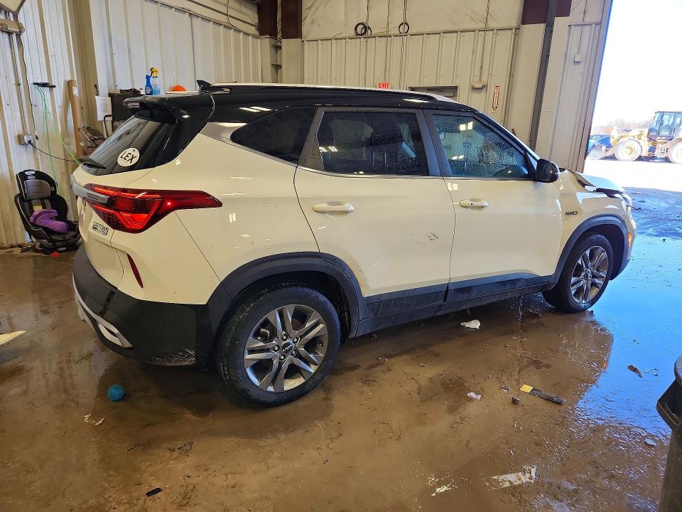 77613345 :رقم المزاد ، KNDEUCAA5P7353970 vin ، 2023 Kia Seltos مزاد بيع
