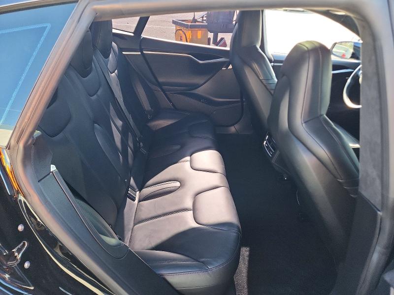 77148775 :رقم المزاد ، 5YJSA1E40GF128306 vin ، 2016 Tesla Model S مزاد بيع