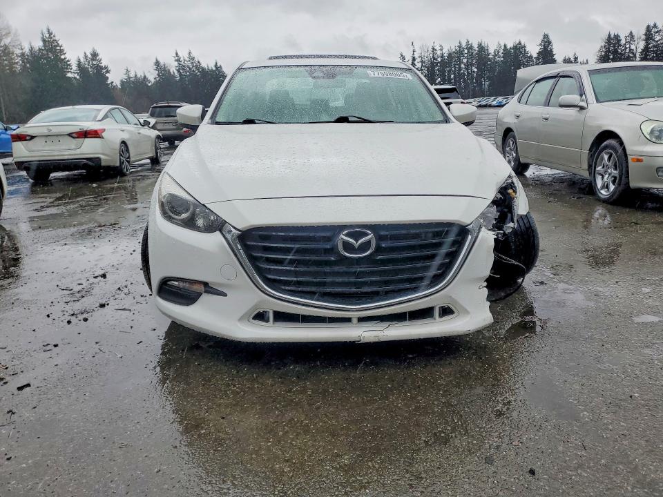 77598005 :رقم المزاد ، 3MZBN1V30JM254659 vin ، 2018 Mazda 3 مزاد بيع