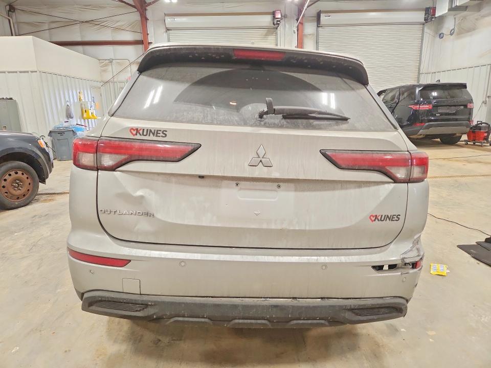 Продаж на аукціоні авто 2022 Mitsubishi Outlander, vin: JA4J3TA89NZ014901, номер лоту: 77986975