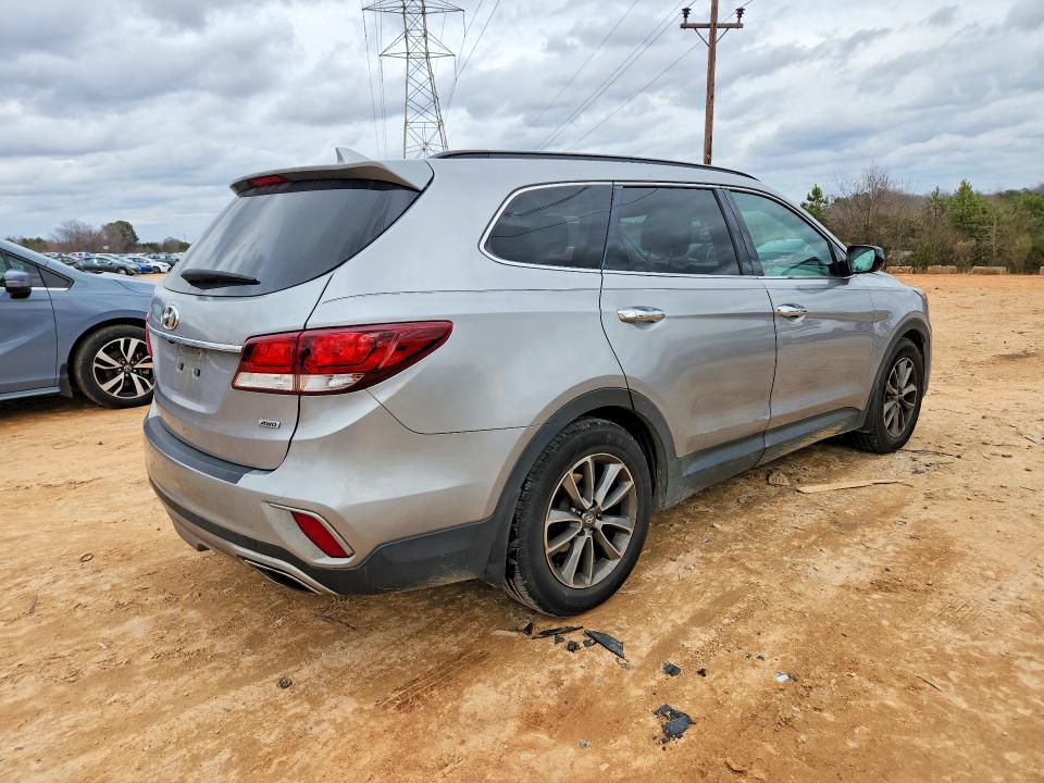 77630525 :رقم المزاد ، KM8SMDHF7HU256682 vin ، 2017 Hyundai Santa Fe مزاد بيع