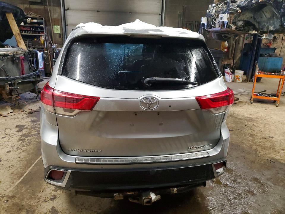 Продажа на аукционе авто 2017 Toyota Highlander, vin: 5TDDZRFH3HS364785, номер лота: 74348565