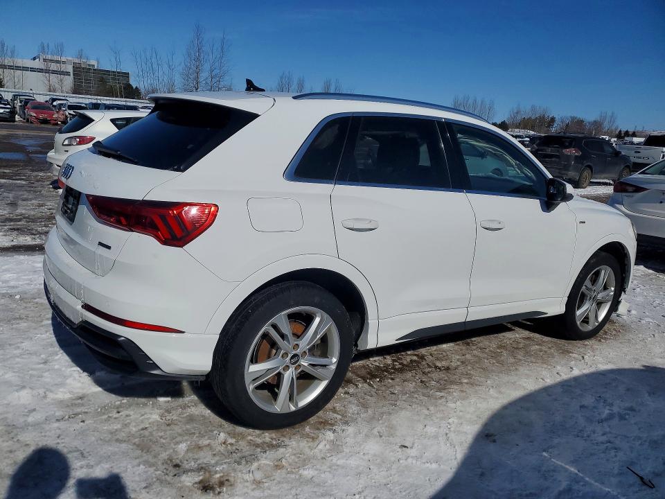 78292825 :رقم المزاد ، WA1EECF35M1132207 vin ، 2021 Audi Q3 مزاد بيع