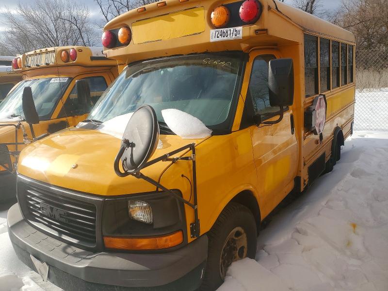 72468175 :رقم المزاد ، 1GD3G2AA0A1105995 vin ، 2011 Startnsbus Bus مزاد بيع