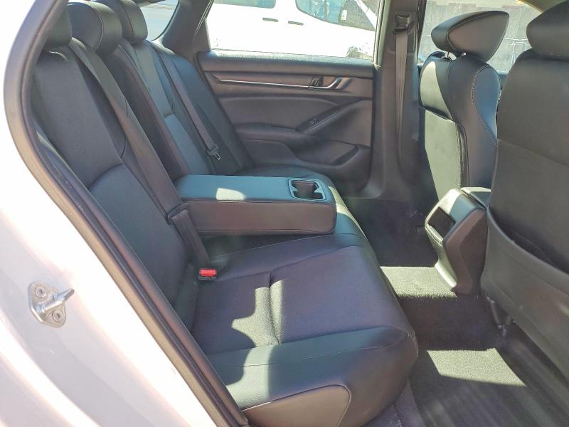 2022 Honda Accord მანქანა იყიდება აუქციონზე, vin: 1HGCV3F23NA027592, აუქციონის ნომერი: 76364105