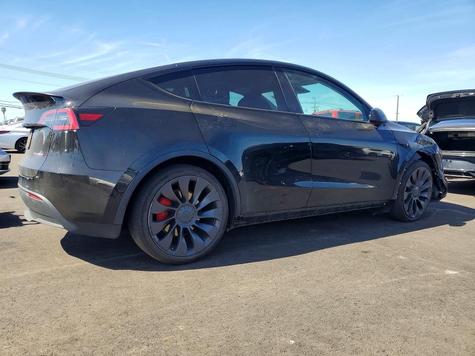 79223245 :رقم المزاد ، 5YJYGDEF1MF216594 vin ، 2021 Tesla Model Y مزاد بيع