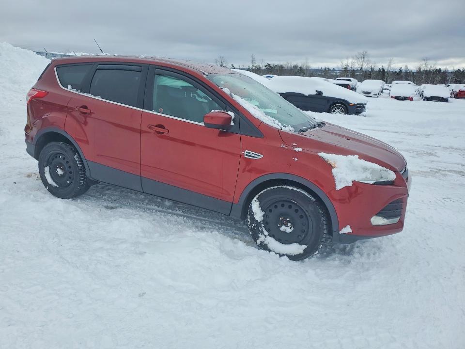 75640965 :رقم المزاد ، 1FMCU0G76GUC47221 vin ، 2016 Ford Escape مزاد بيع