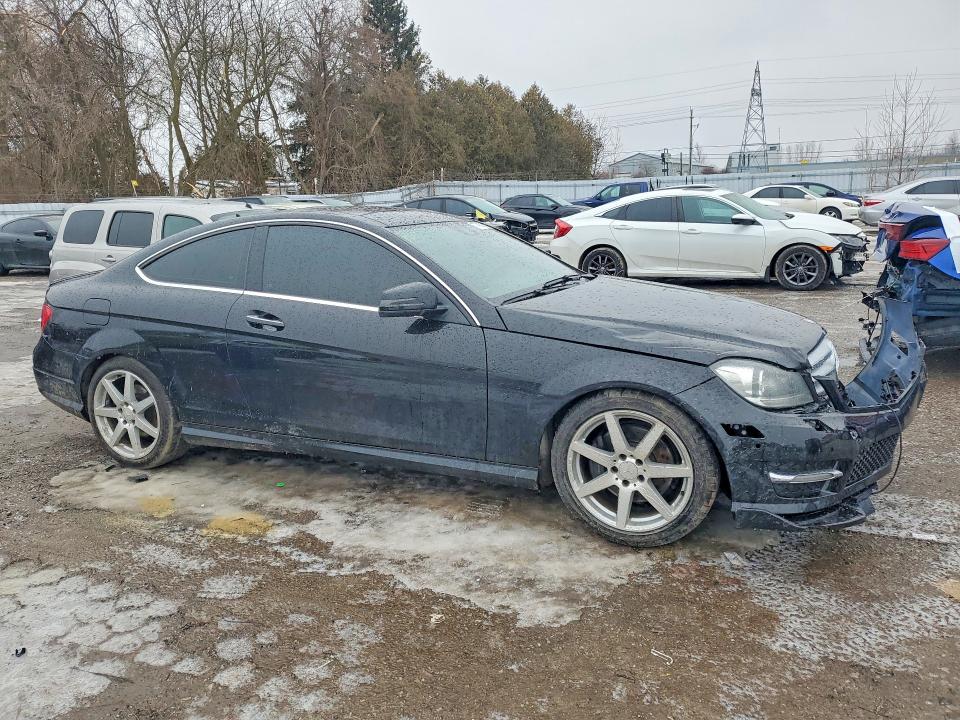 Продажа на аукционе авто 2013 Mercedes-benz C, vin: WDDGJ8JB6DG069725, номер лота: 77013055