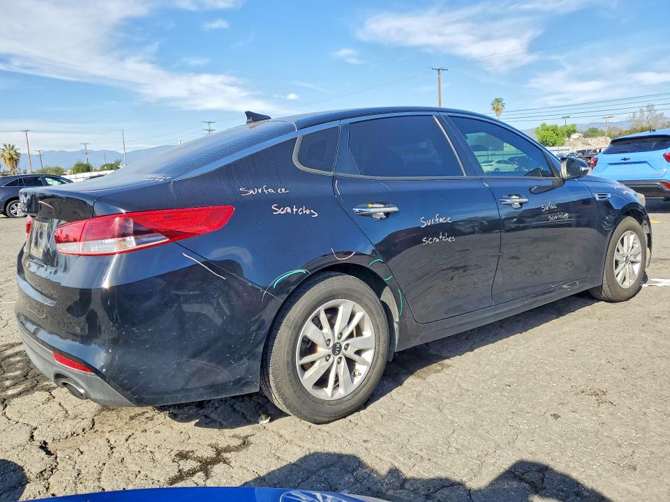 2018 Kia Optima მანქანა იყიდება აუქციონზე, vin: 5XXGT4L39JG229991, აუქციონის ნომერი: 78776585