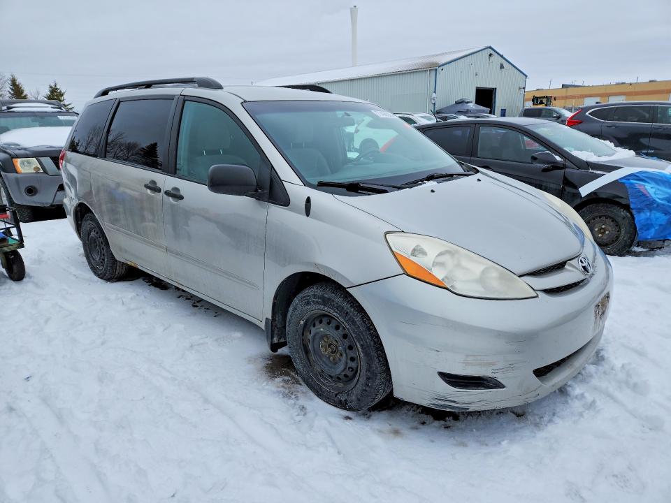Продажа на аукционе авто 2010 Toyota Sienna, vin: 5TDZK4CC2AS333846, номер лота: 77496505