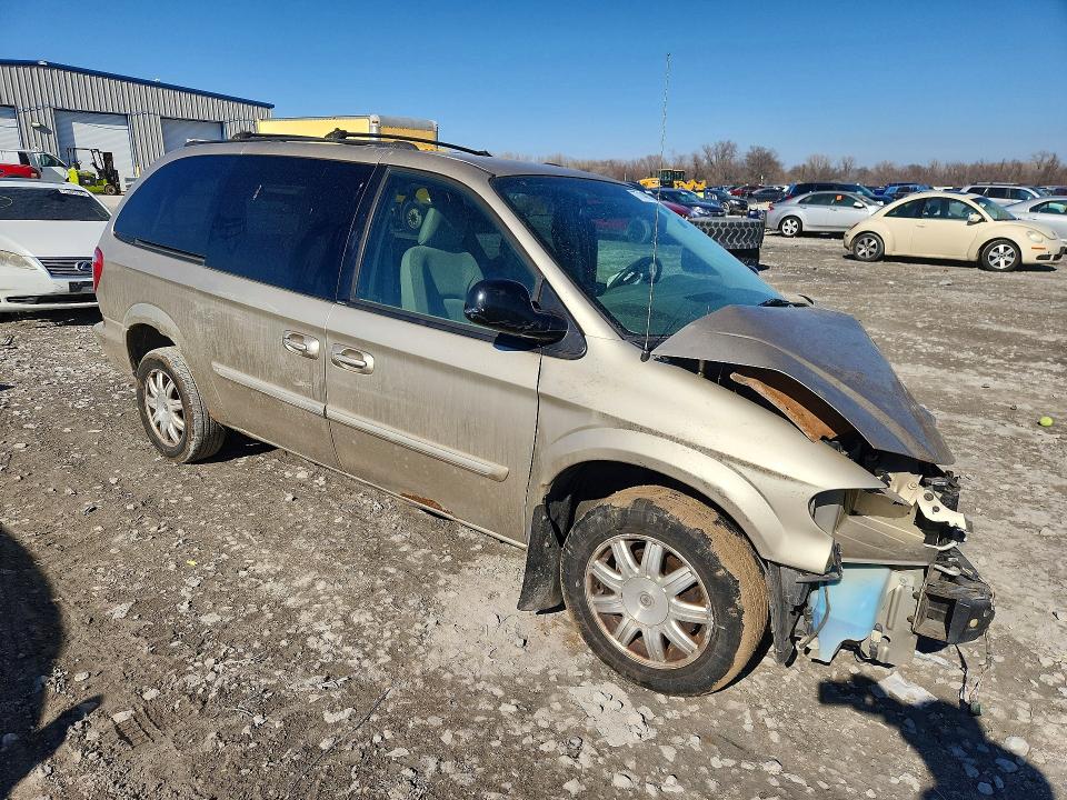 77148605 :رقم المزاد ، 2C4GP54L35R326710 vin ، 2005 Chrysler Town & Country مزاد بيع