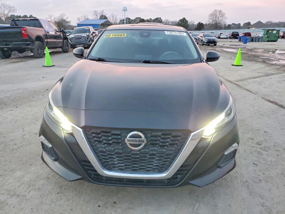 Продаж на аукціоні авто 2021 Nissan Altima, vin: 1N4BL4DV0MN354239, номер лоту: 73215185