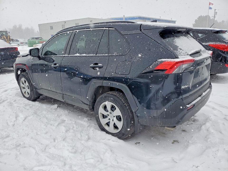 77477445 :رقم المزاد ، 2T3B1RFV5MC205832 vin ، 2021 Toyota Rav4 مزاد بيع