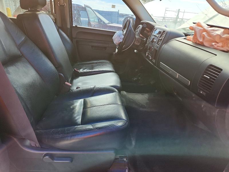 76955745 :رقم المزاد ، 3GCPKSE30BG296983 vin ، 2011 Chevrolet Silverado مزاد بيع