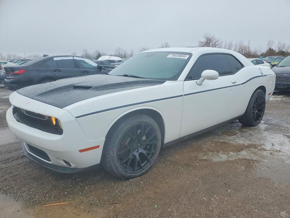 76939855 :رقم المزاد ، 2C3CDZAG3HH584617 vin ، 2017 Dodge Challenger مزاد بيع