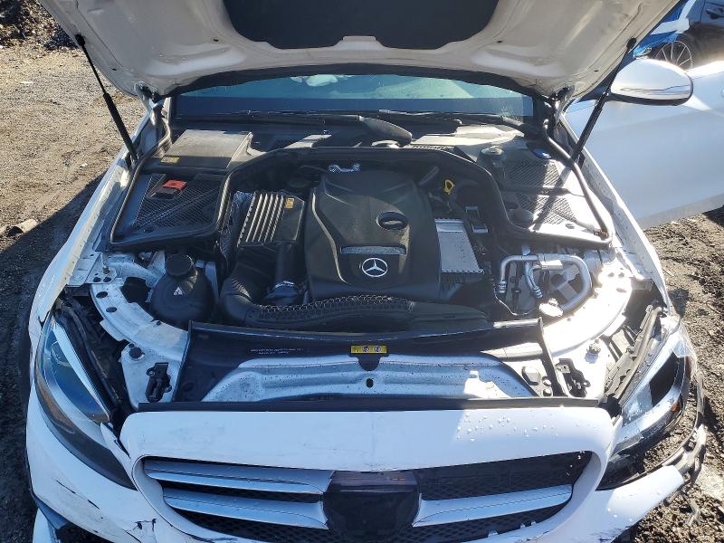 2015 Mercedes-benz C მანქანა იყიდება აუქციონზე, vin: 55SWF4KB0FU070699, აუქციონის ნომერი: 79220115