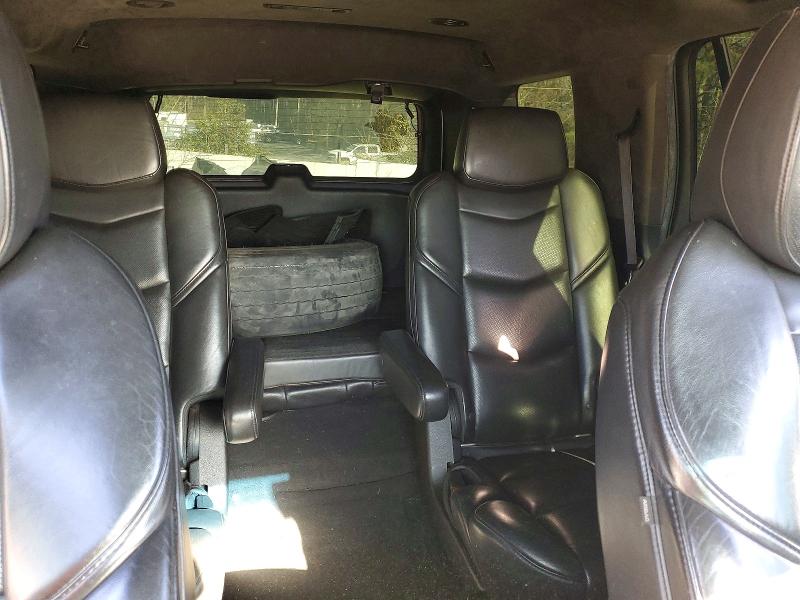 77145965 :رقم المزاد ، 1GYS4DKJ0JR185586 vin ، 2018 Cadillac Escalade مزاد بيع