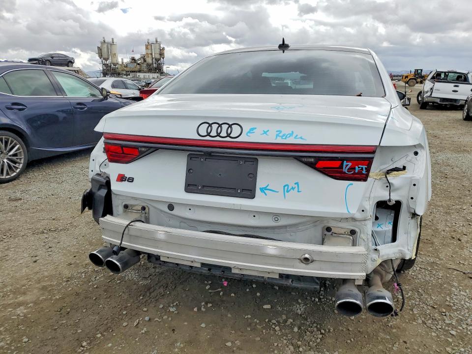 78097615 :رقم المزاد ، WAU8SAF88MN023273 vin ، 2021 Audi S8 مزاد بيع