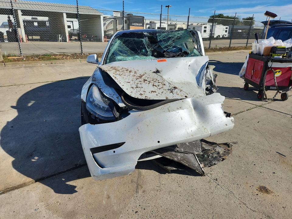 79092495 :رقم المزاد ، 5YJ3E1EB7KF182590 vin ، 2019 Tesla Model 3 مزاد بيع