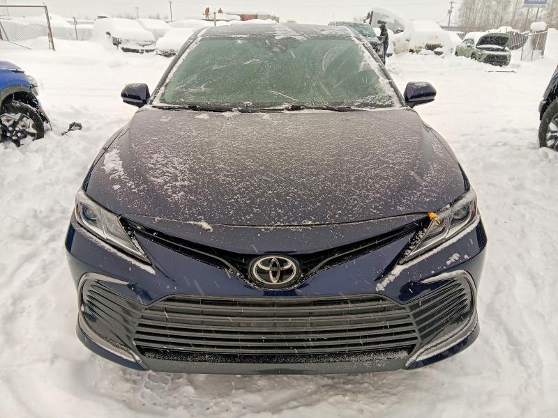 2022 Toyota Camry მანქანა იყიდება აუქციონზე, vin: 4T1C11BK9NU065875, აუქციონის ნომერი: 78187255