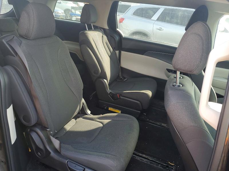 Продажа на аукционе авто 2022 Kia Carnival, vin: KNDNB4H36N6130925, номер лота: 76776365
