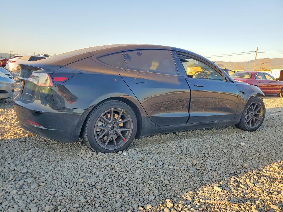 2021 Tesla Model 3 მანქანა იყიდება აუქციონზე, vin: 5YJ3E1EB0MF047924, აუქციონის ნომერი: 76268725