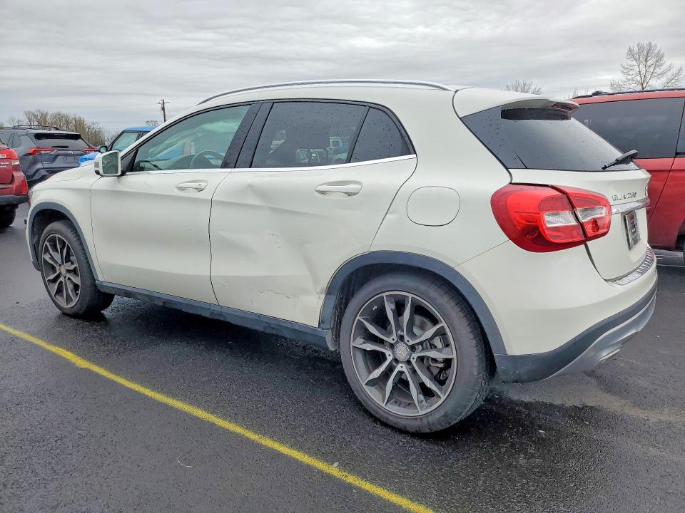 Продаж на аукціоні авто 2015 Mercedes-benz Gla, vin: WDCTG4GB0FJ040261, номер лоту: 75350875