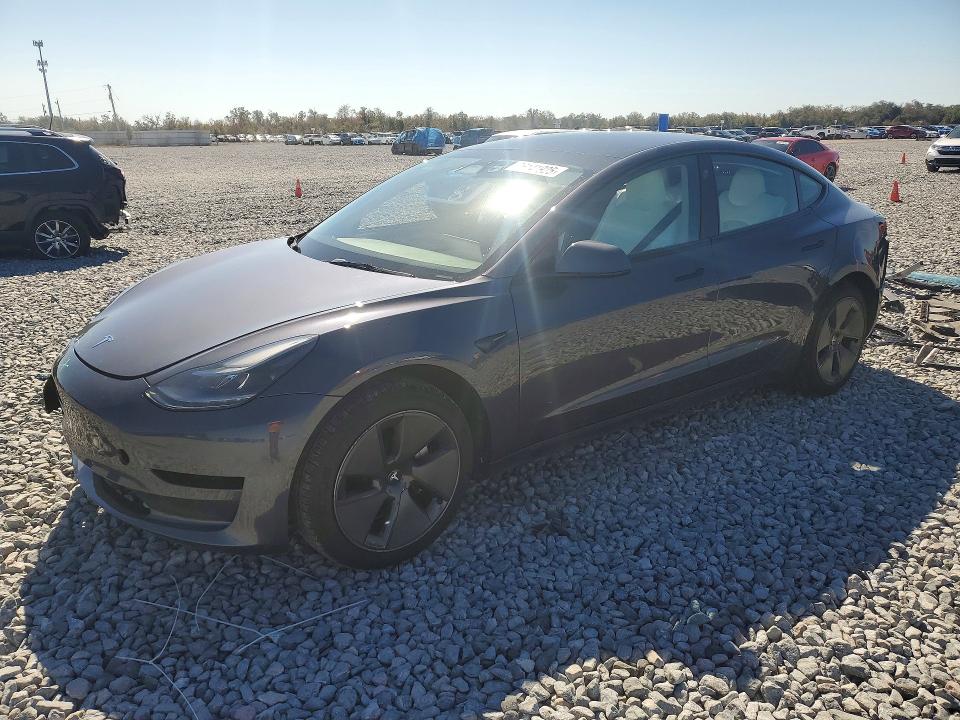 Продаж на аукціоні авто 2023 Tesla Model 3, vin: 5YJ3E1EA8PF643472, номер лоту: 76141925