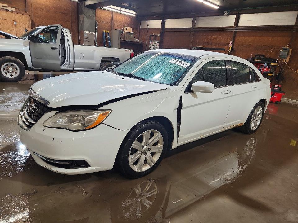 2013 Chrysler 200 მანქანა იყიდება აუქციონზე, vin: 1C3CCBAB2DN762193, აუქციონის ნომერი: 77902615