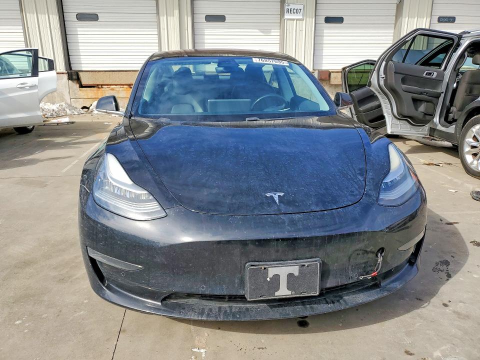 Auction sale of the 2018 Tesla Model 3, vin: 5YJ3E1EA9JF009367, lot number: 76857695