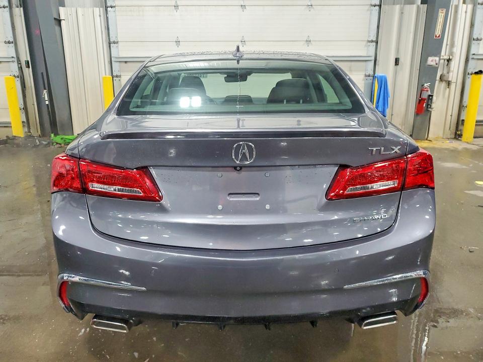 Продажа на аукционе авто 2018 Acura Tlx Advanc, vin: 19UUB3F78JA006711, номер лота: 74658955