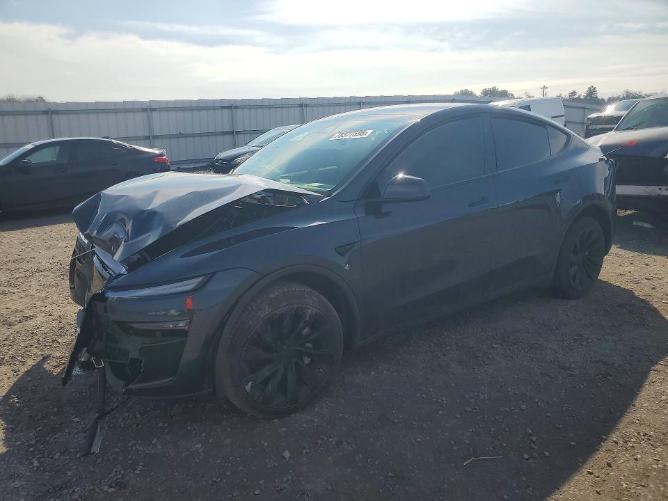 78377595 :رقم المزاد ، 7SAYGDED4TF551798 vin ، 2026 Tesla Model Y مزاد بيع