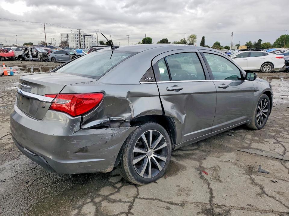 2013 Chrysler 200 მანქანა იყიდება აუქციონზე, vin: 1C3CCBBB6DN633257, აუქციონის ნომერი: 77623805