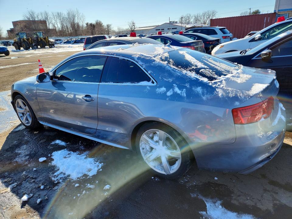 75558755 :رقم المزاد ، WAUMFAFR3FA035935 vin ، 2015 Audi A5 مزاد بيع