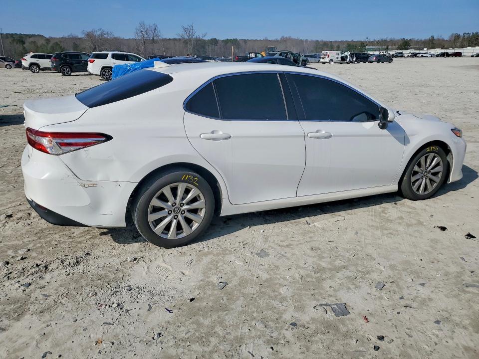 78331415 :رقم المزاد ، 4T1B11HK1KU822430 vin ، 2019 Toyota Camry مزاد بيع