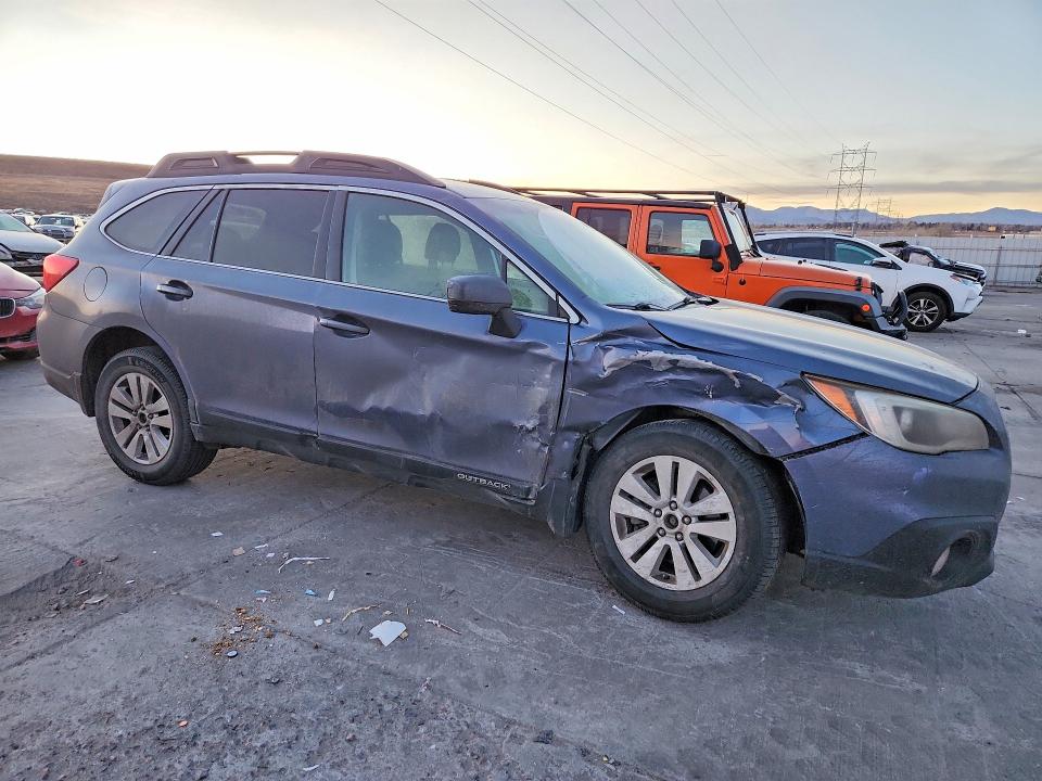 76073525 :رقم المزاد ، 4S4BSBCC0F3205082 vin ، 2015 Subaru Outback مزاد بيع