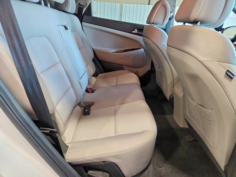 2016 Hyundai Tucson მანქანა იყიდება აუქციონზე, vin: KM8J33A23GU074363, აუქციონის ნომერი: 78711965