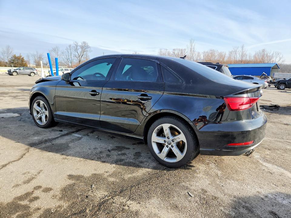 Продажа на аукционе авто 2017 Audi A3, vin: WAUAUGFFXH1080018, номер лота: 76046105