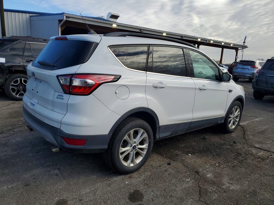 Продажа на аукционе авто 2018 Ford Escape, vin: 1FMCU0HD0JUC04750, номер лота: 76936555