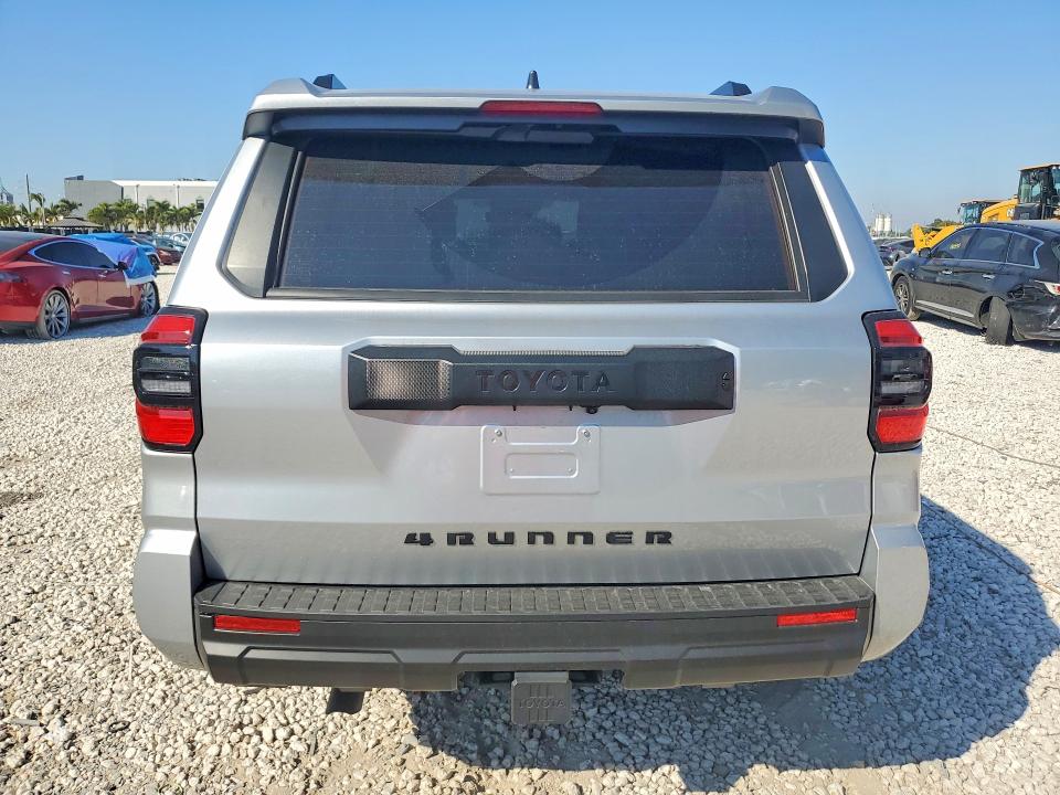 Продаж на аукціоні авто 2025 Toyota 4runner, vin: JTEVA5BR5S5005143, номер лоту: 77303815