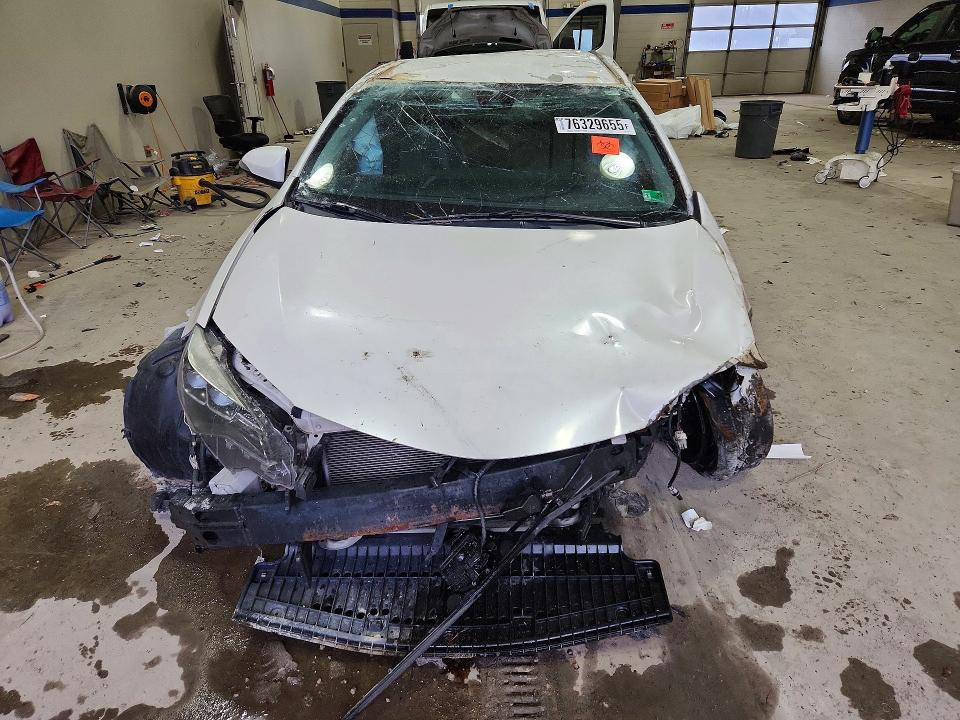 Продаж на аукціоні авто 2017 Toyota Corolla, vin: 5YFBURHE0HP698564, номер лоту: 76329655
