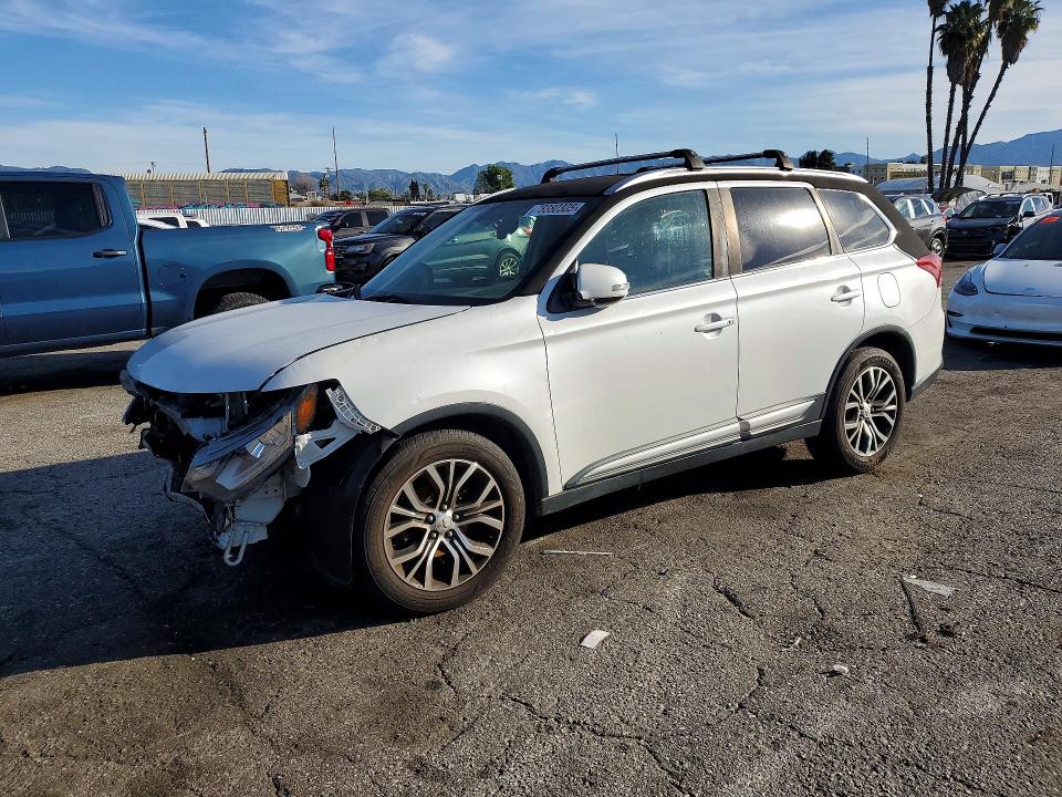 Продаж на аукціоні авто 2017 Mitsubishi Outlander, vin: JA4AD3A35HZ040241, номер лоту: 78380305