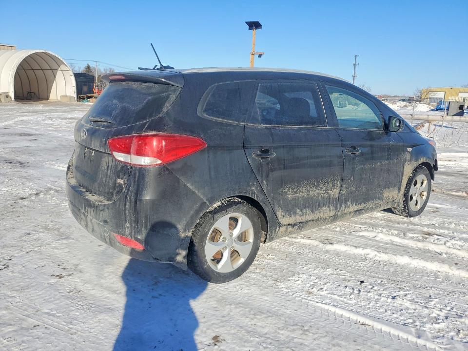 74817145 :رقم المزاد ، KNAHT8A33F7093966 vin ، 2015 Kia Rondo مزاد بيع
