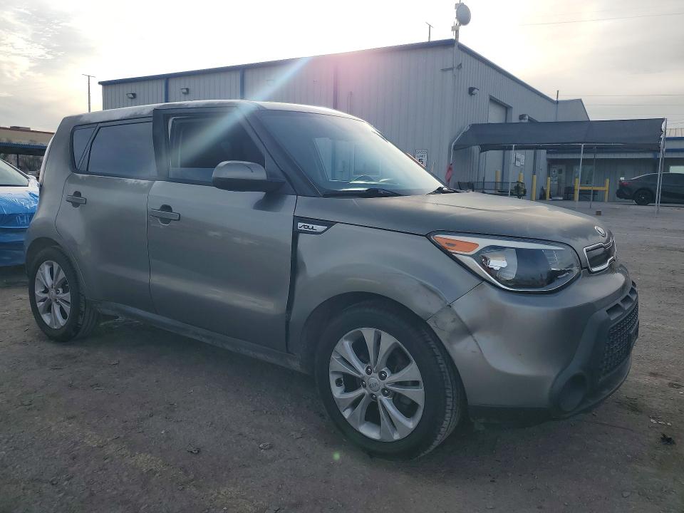 2015 Kia Soul მანქანა იყიდება აუქციონზე, vin: KNDJP3A54F7117897, აუქციონის ნომერი: 76774055